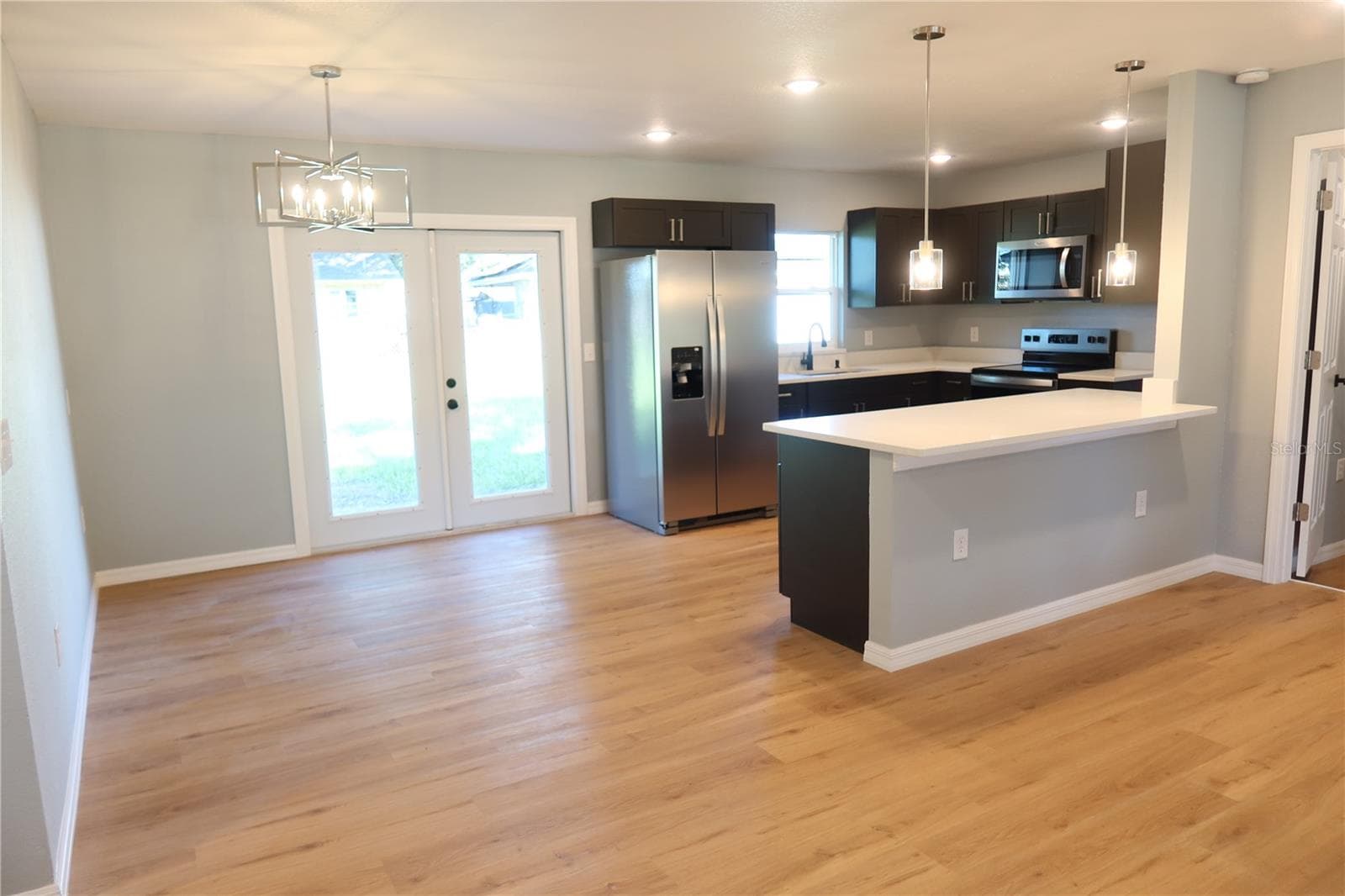 Single Family Residence at 503 WILLIAM AVE, WINTER HAVEN, photo 7 of 25
