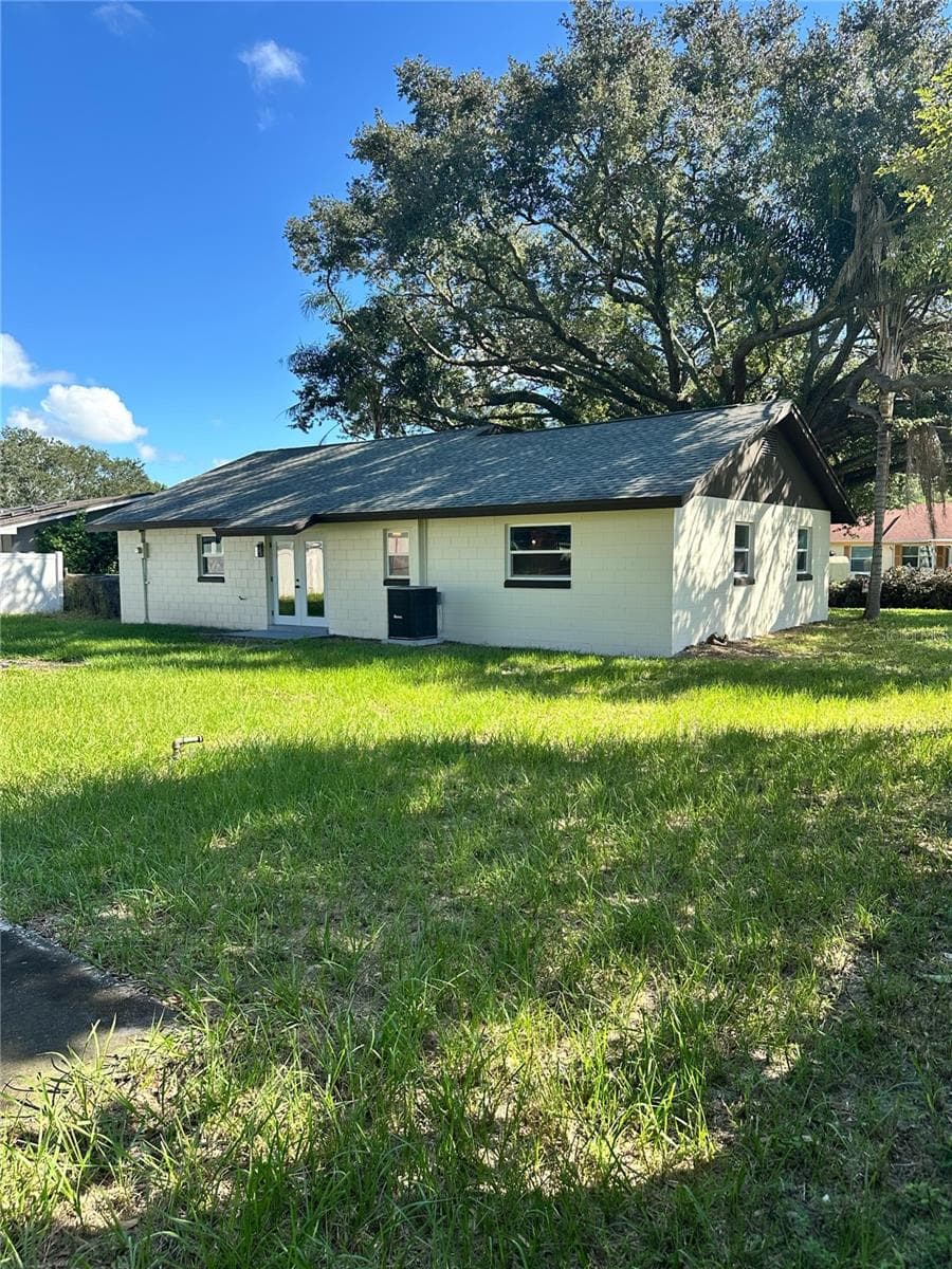 Single Family Residence at 503 WILLIAM AVE, WINTER HAVEN, photo 24 of 25
