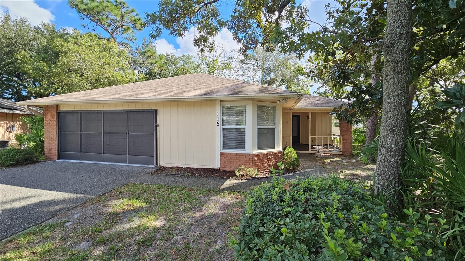 115 CIRCLING WOOD CT
