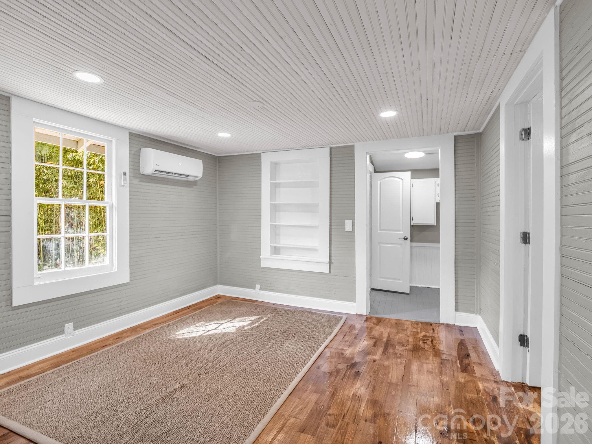Flex space - 51 Shepherd Street, Tryon