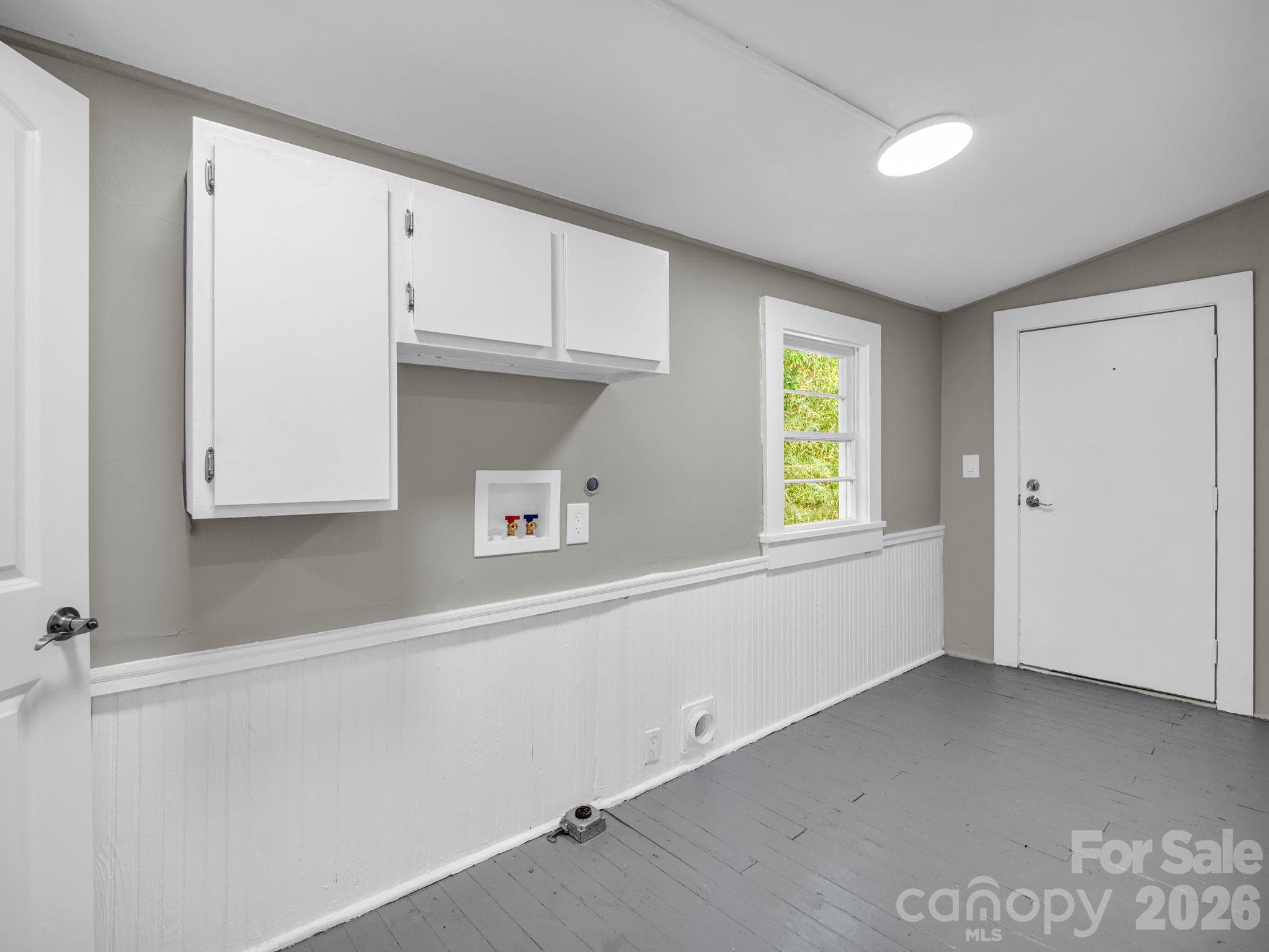 Laundry room - 51 Shepherd Street, Tryon