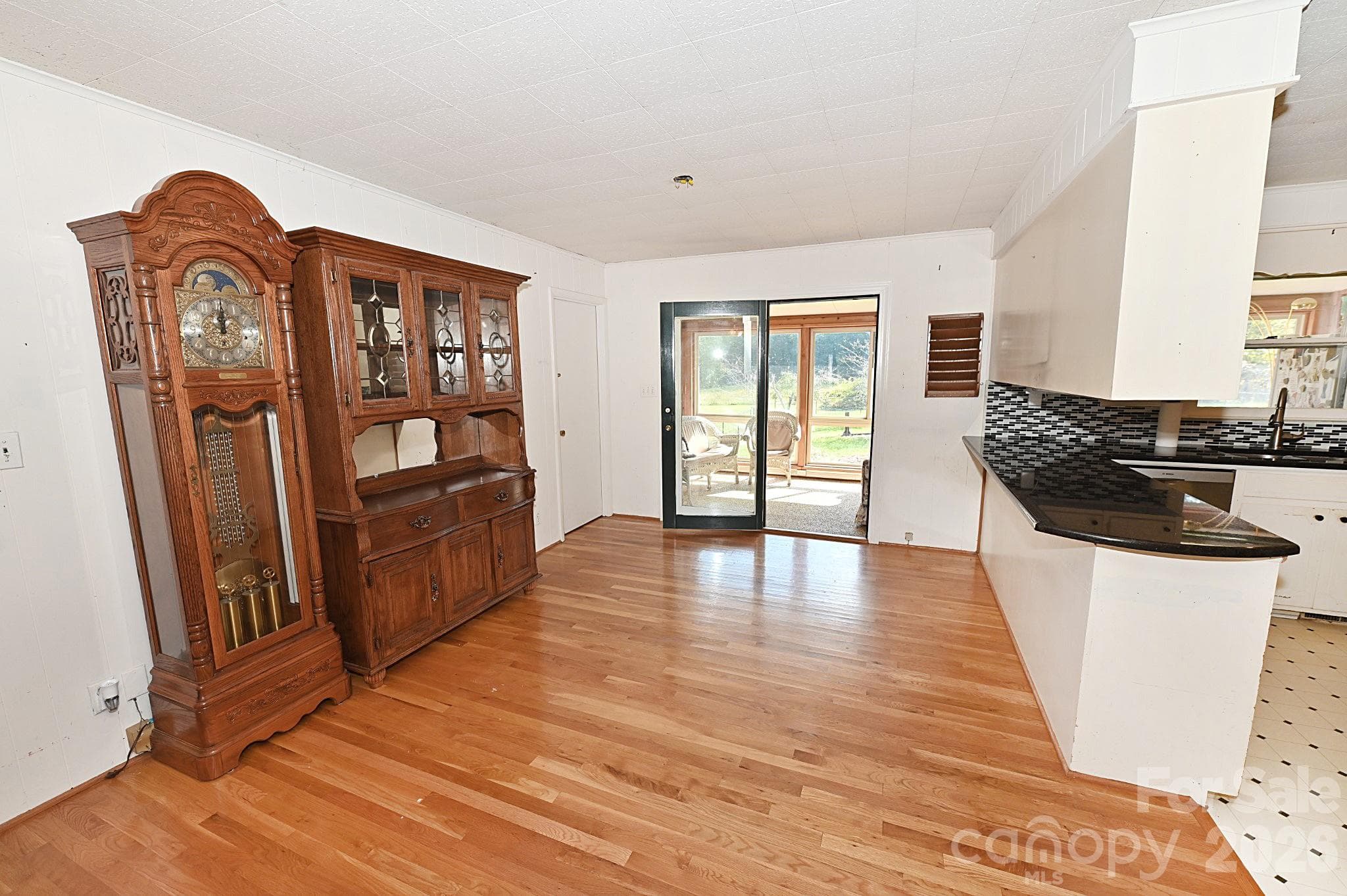 Single Family Residence at 7320 Old Laurel Road, Hickory, photo 7 of 22