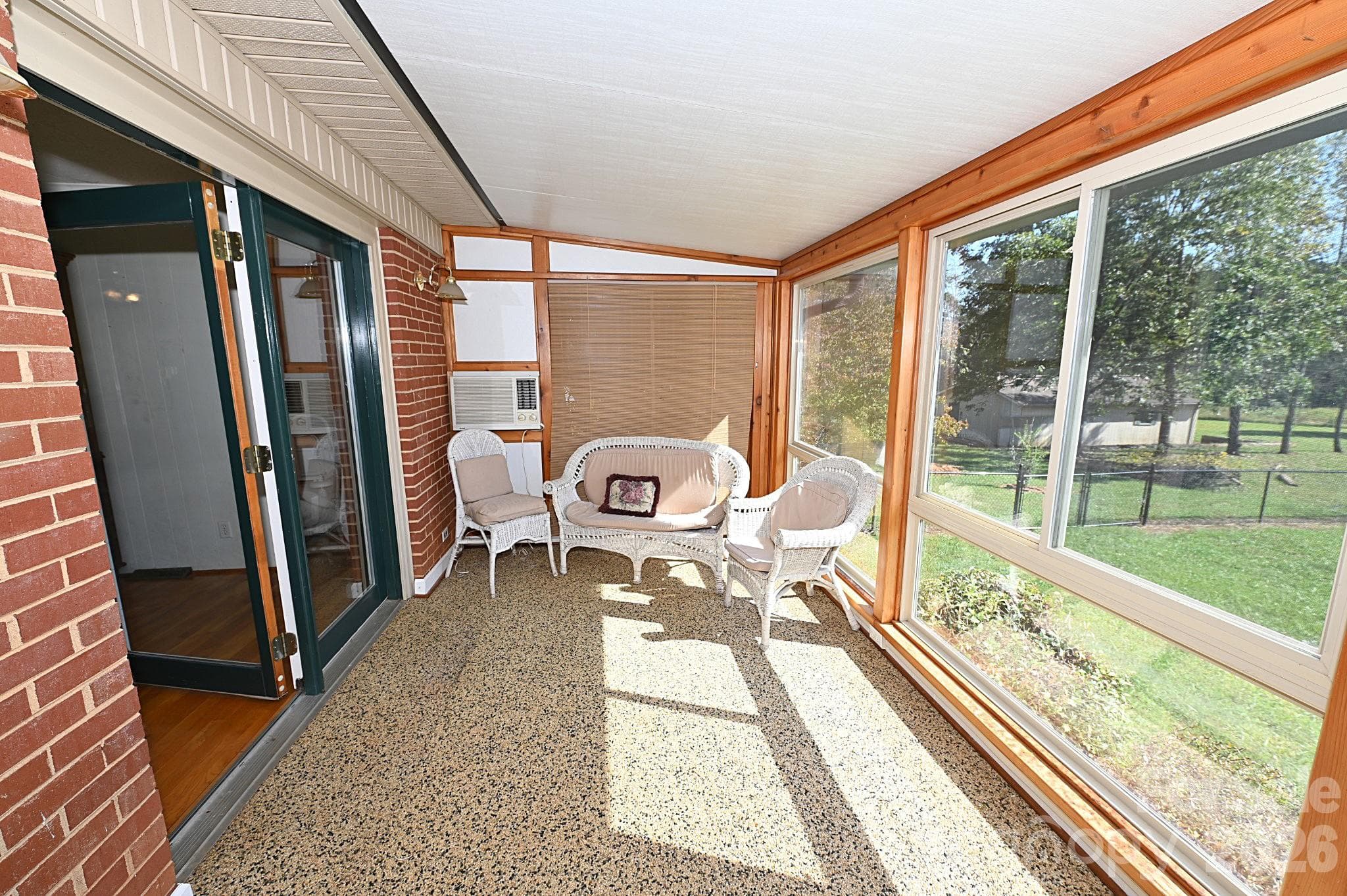 Sunroom - 7320 Old Laurel Road, Hickory