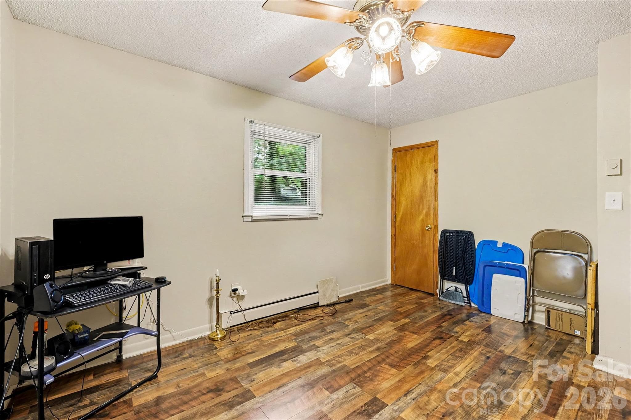 Single Family Residence at 393 Carson Drive, Gastonia, photo 16 of 22