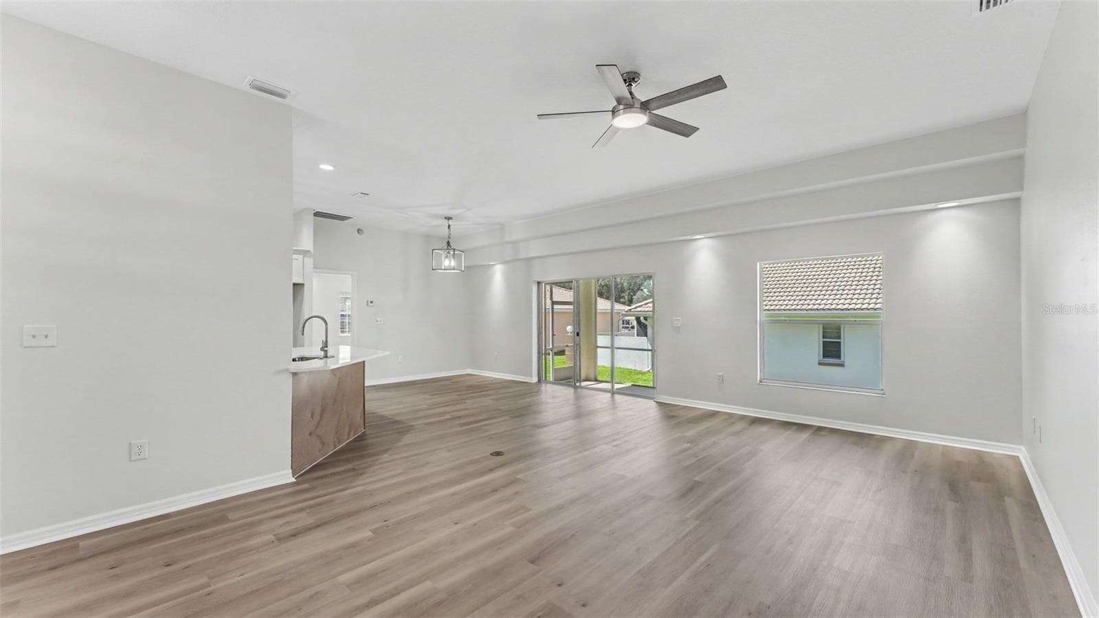 Single Family Residence at 117 HARBOR WAY, AUBURNDALE, photo 10 of 66