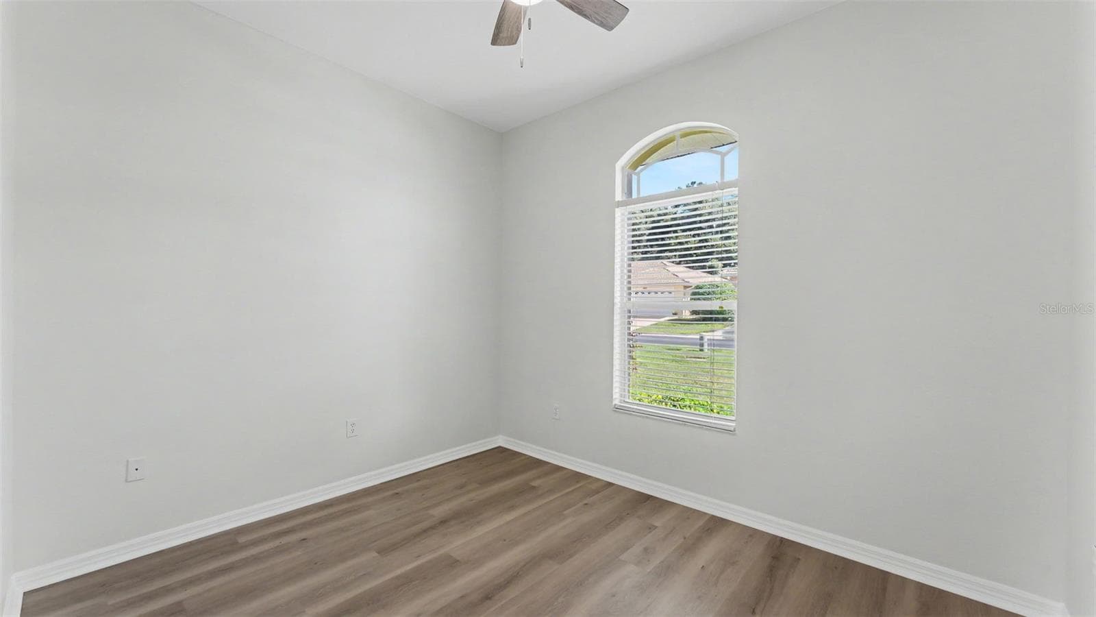 Single Family Residence at 117 HARBOR WAY, AUBURNDALE, photo 12 of 66