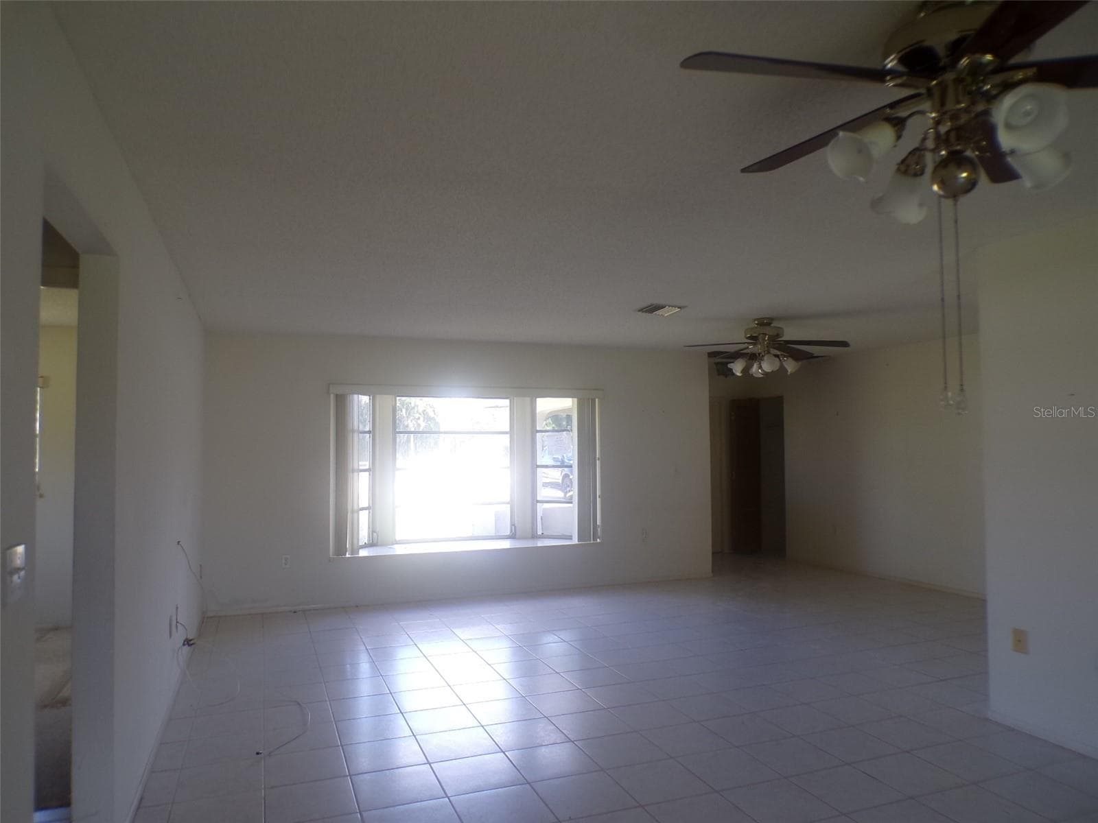 Single Family Residence at 2490 ENGLEWOOD RD, ENGLEWOOD, photo 5 of 24