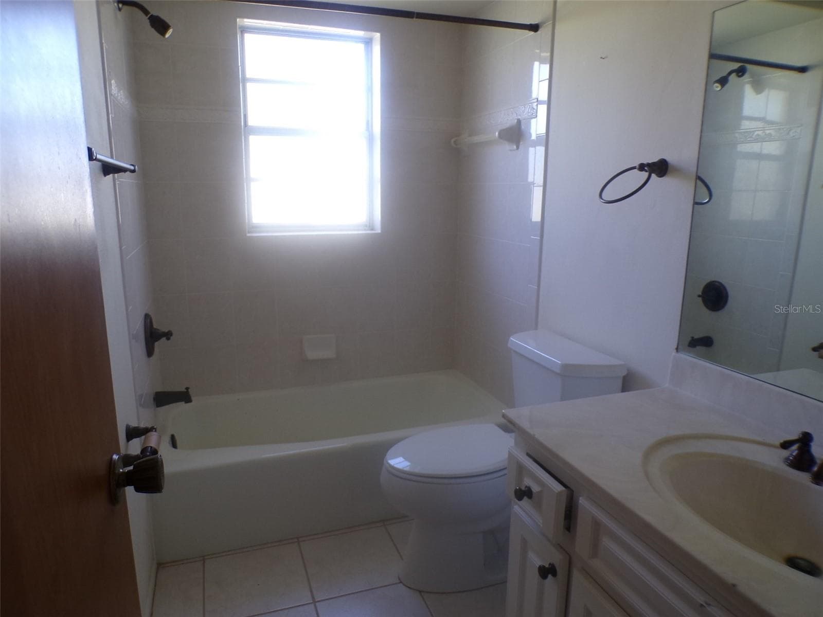 Single Family Residence at 2490 ENGLEWOOD RD, ENGLEWOOD, photo 10 of 24