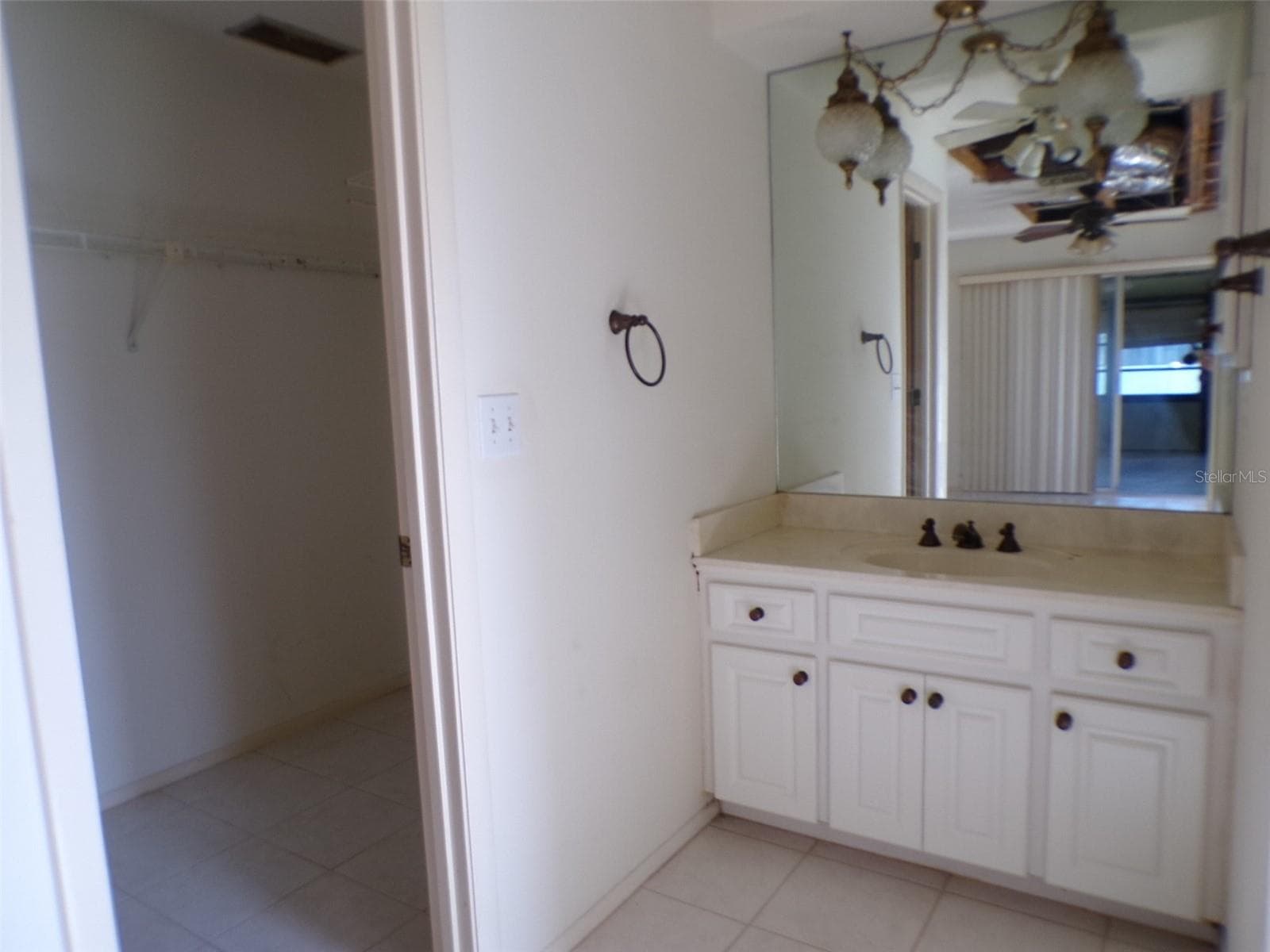 Single Family Residence at 2490 ENGLEWOOD RD, ENGLEWOOD, photo 16 of 24