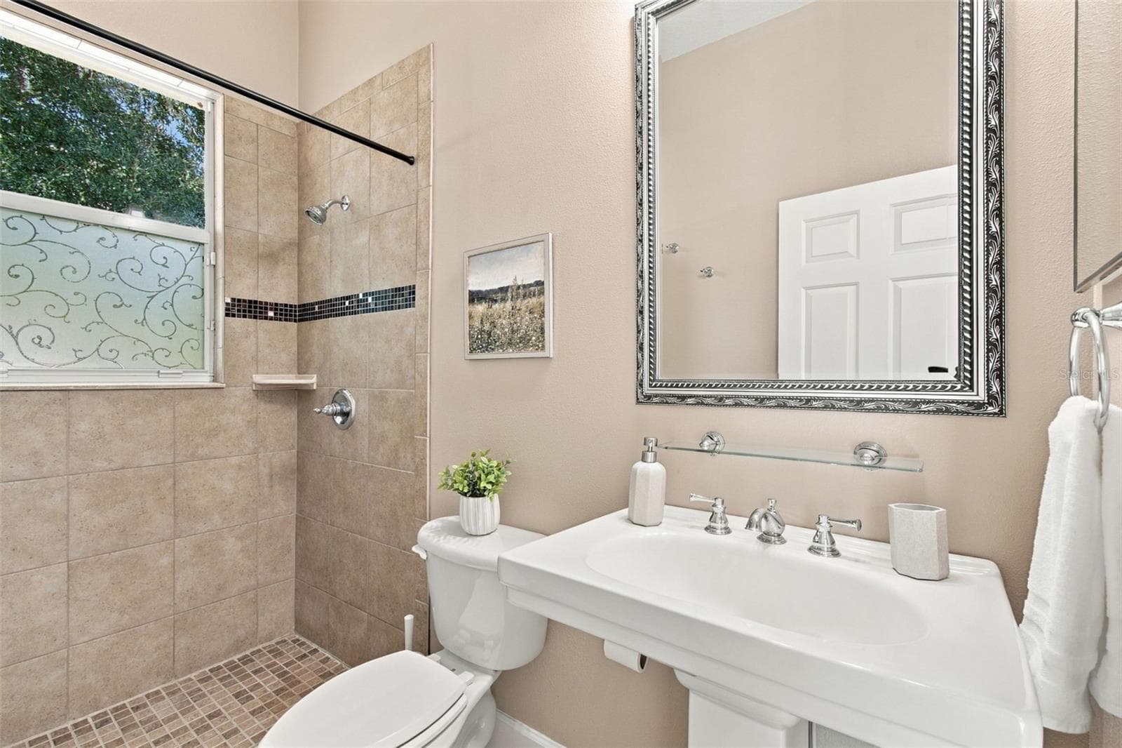 Single Family Residence at 13887 GAVIN RD, DOVER, photo 78 of 96