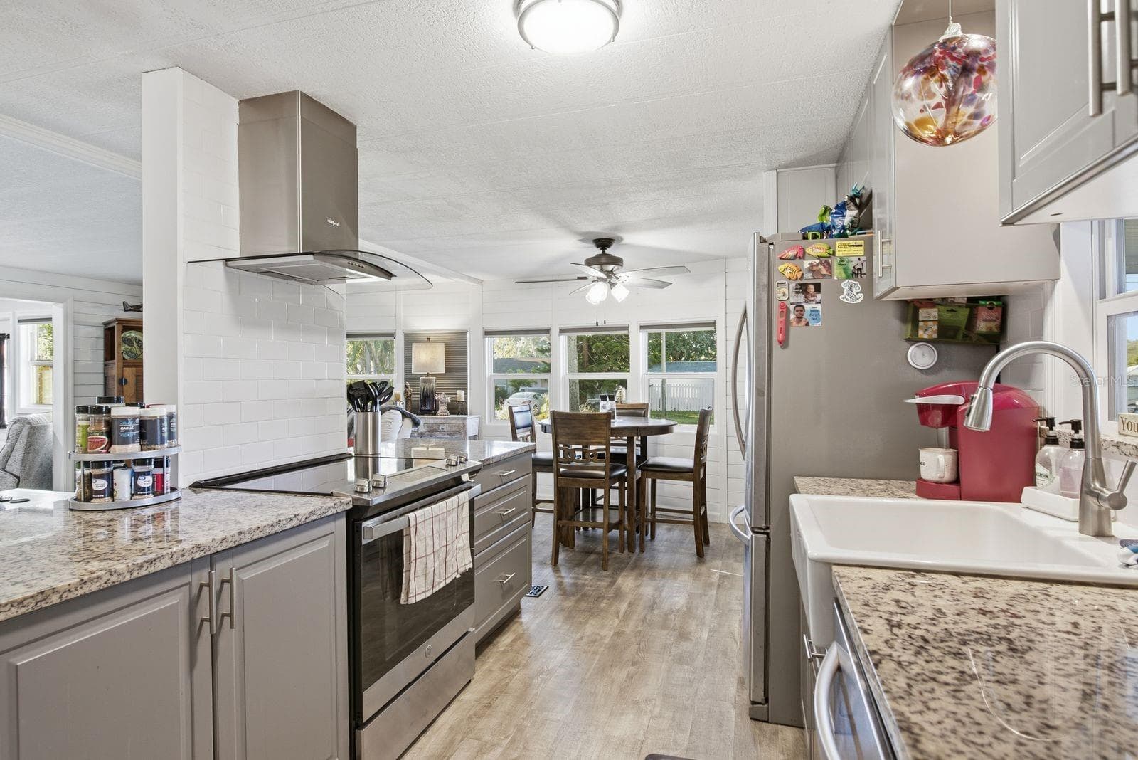 Manufactured Home at 185 LAKE TARPON DR #31, PALM HARBOR, photo 16 of 33