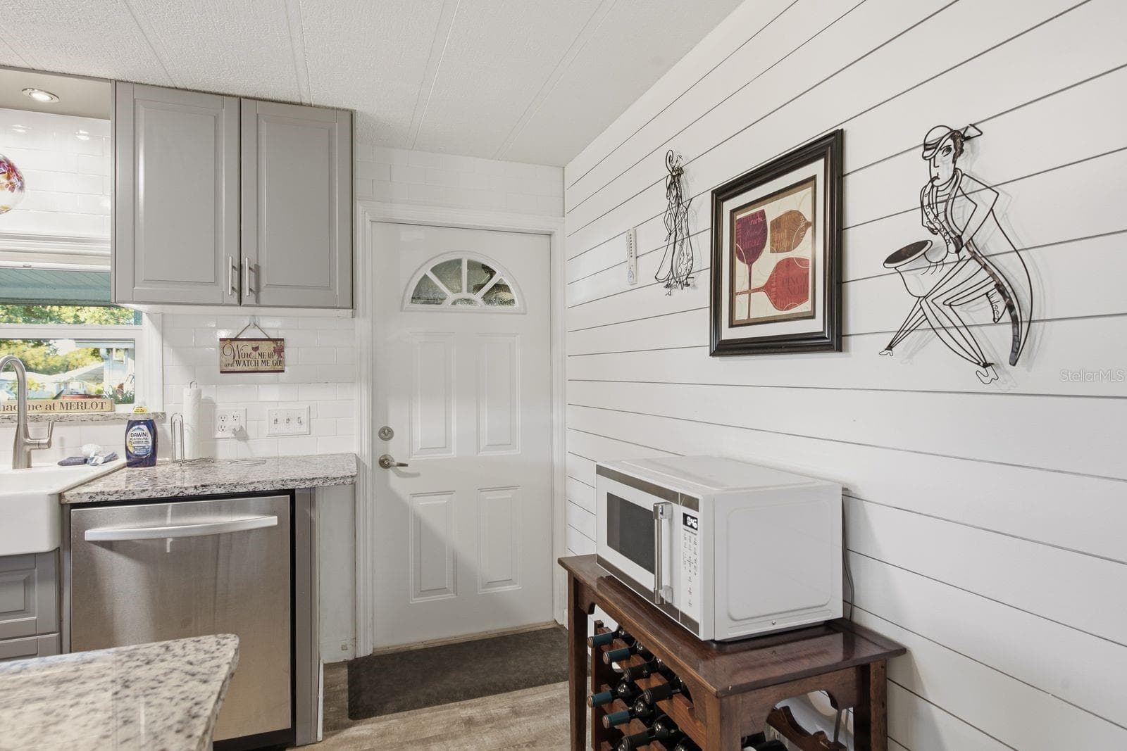 Manufactured Home at 185 LAKE TARPON DR #31, PALM HARBOR, photo 17 of 33