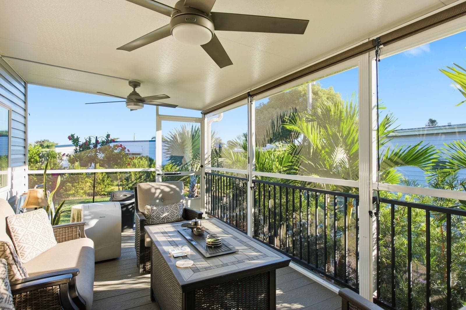 Manufactured Home at 185 LAKE TARPON DR #31, PALM HARBOR, photo 26 of 33