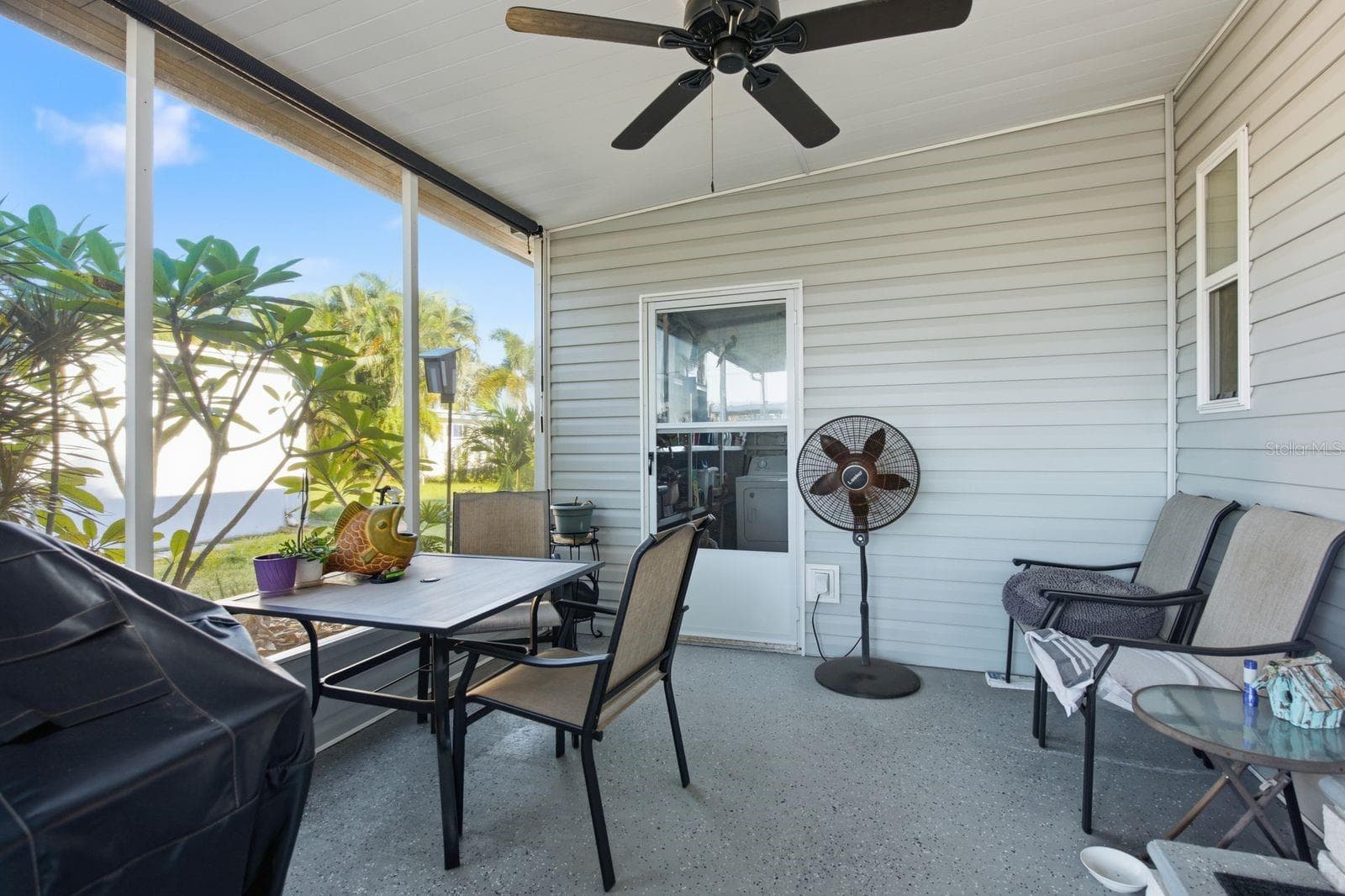 Manufactured Home at 185 LAKE TARPON DR #31, PALM HARBOR, photo 28 of 33