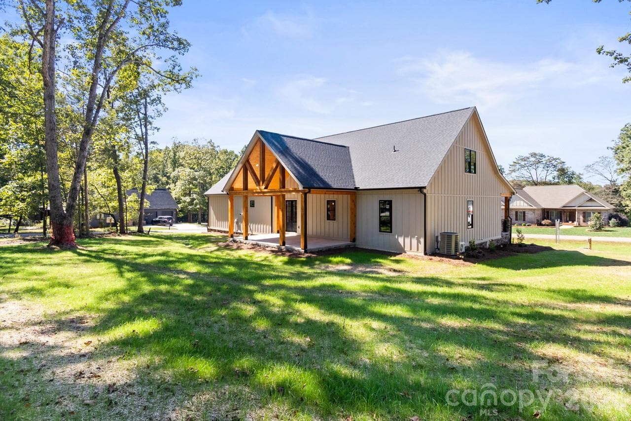 Single Family Residence at 1922 Clay Hill Lane, Lincolnton, photo 44 of 48