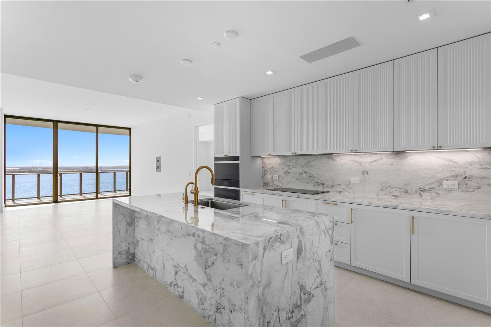 Condominium at 3015 S YSABELLA AVE #2603, TAMPA, photo 2 of 99