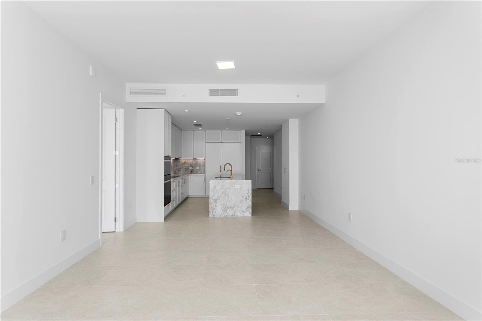 Condominium at 3015 S YSABELLA AVE #2603, TAMPA, photo 11 of 99