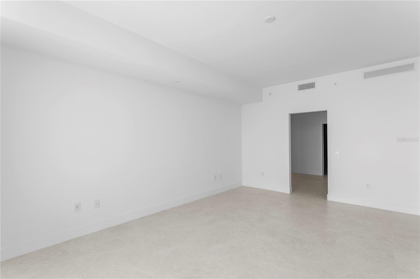 Condominium at 3015 S YSABELLA AVE #2603, TAMPA, photo 39 of 99