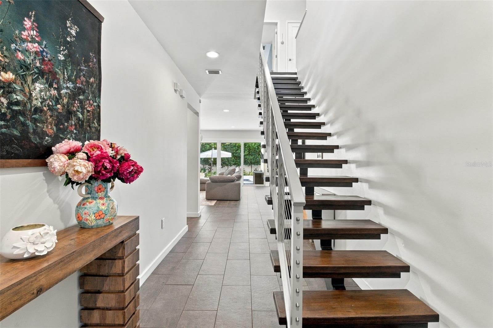 Single Family Residence at 4418 W KENSINGTON AVE, TAMPA, photo 6 of 64