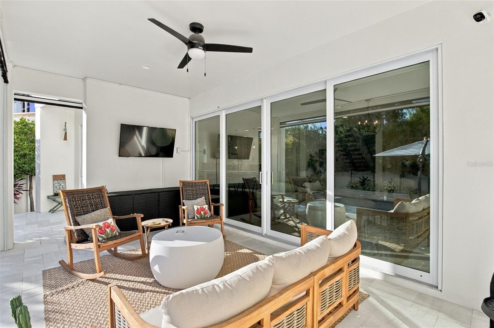 Single Family Residence at 4418 W KENSINGTON AVE, TAMPA, photo 21 of 64