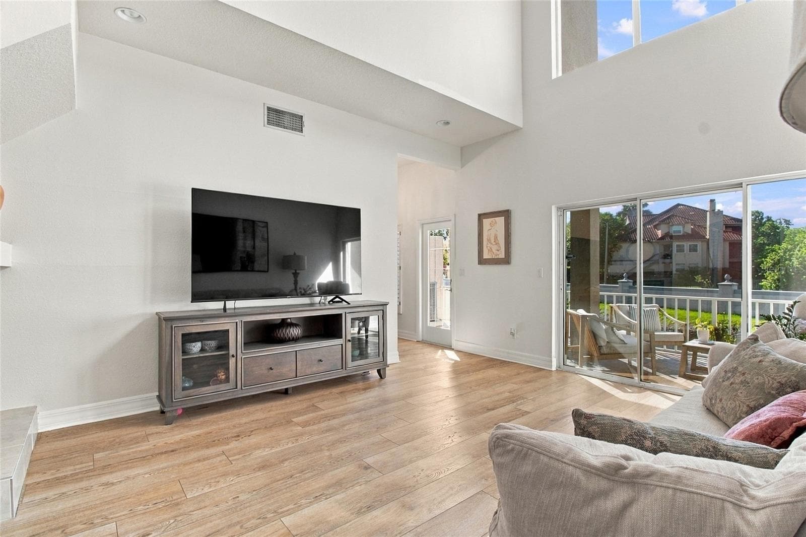 Townhouse at 2540 EAGLES CROSSING DR, CLEARWATER, photo 23 of 54