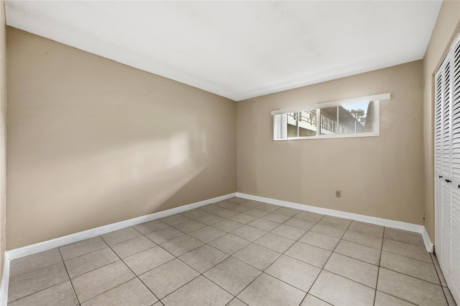 Condominium at 825 N PRIMROSE DR #111, ORLANDO, photo 12 of 28