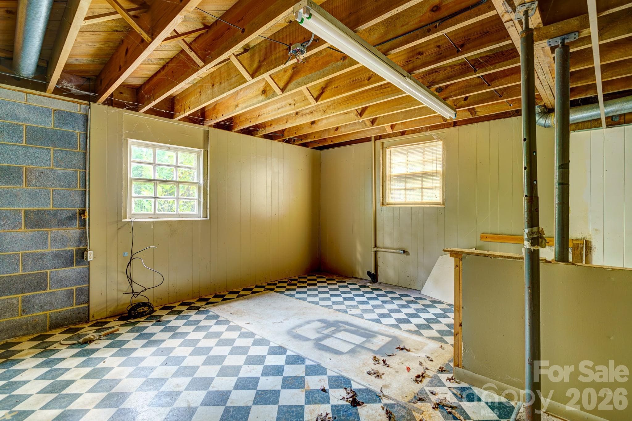 Single Family Residence at 205 Forest Dellinger Road, Bessemer City, photo 18 of 21