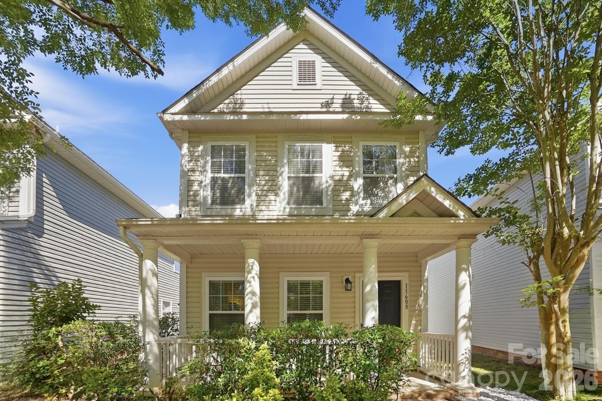 Single Family Residence at 11608 Galashiels Drive, Huntersville, photo 2 of 26