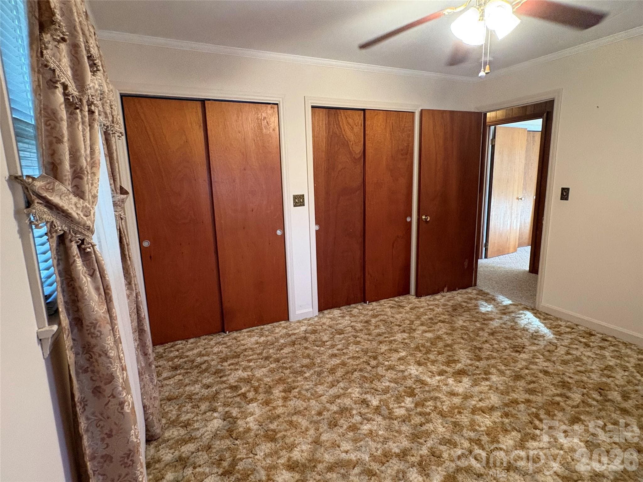 Bedroom 2 to hallway - 94 Tulip Avenue, Concord