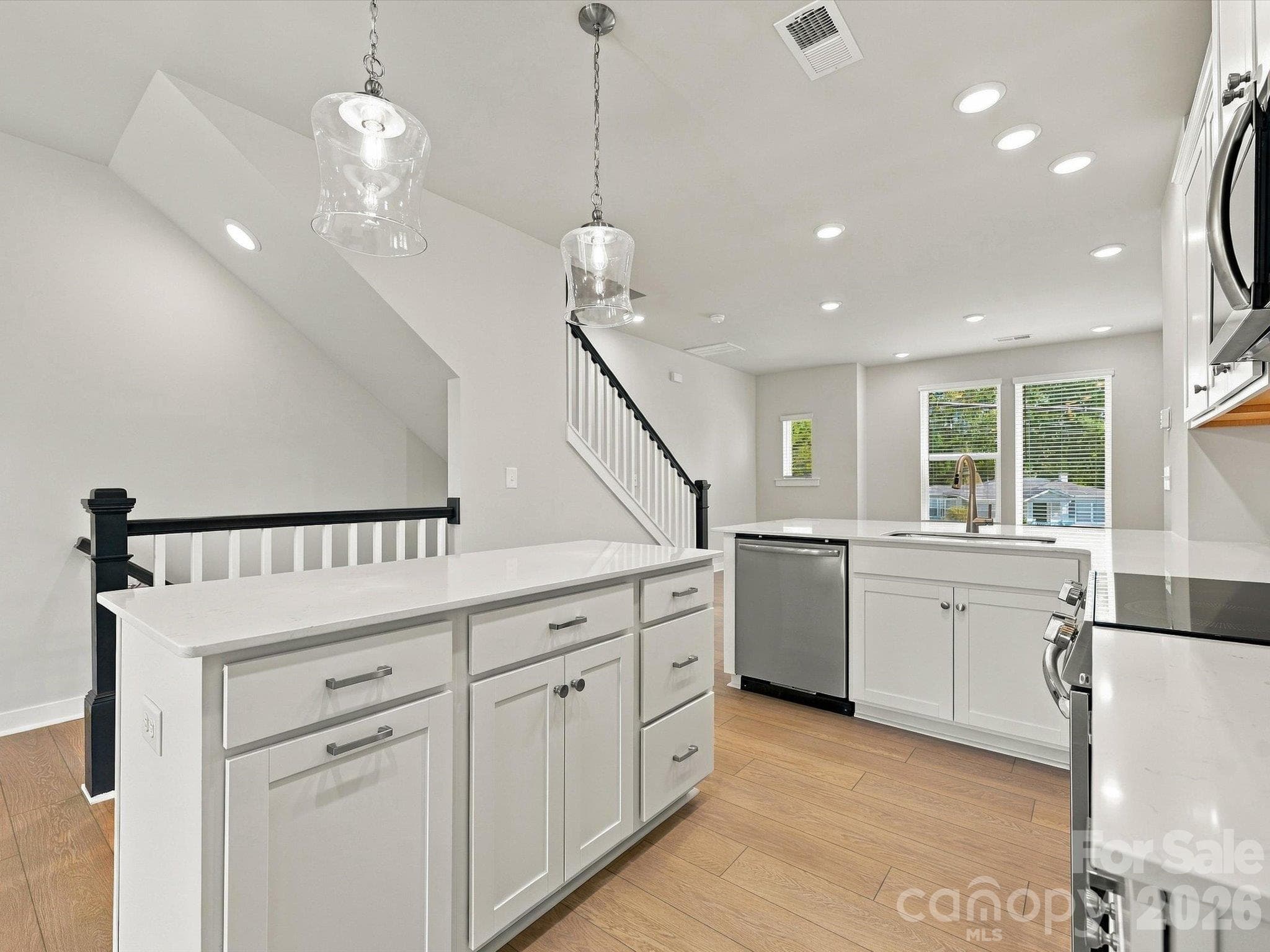 Townhouse at 3948 Craig Avenue, Charlotte, photo 6 of 31