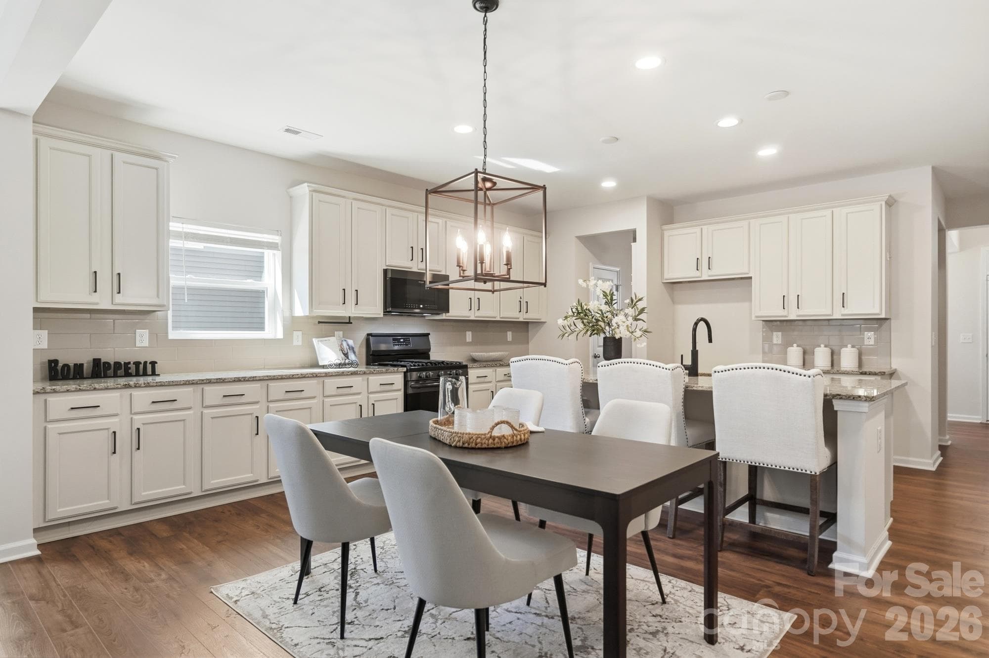 Single Family Residence at 7656 Tanglewood Way, Denver, photo 10 of 48