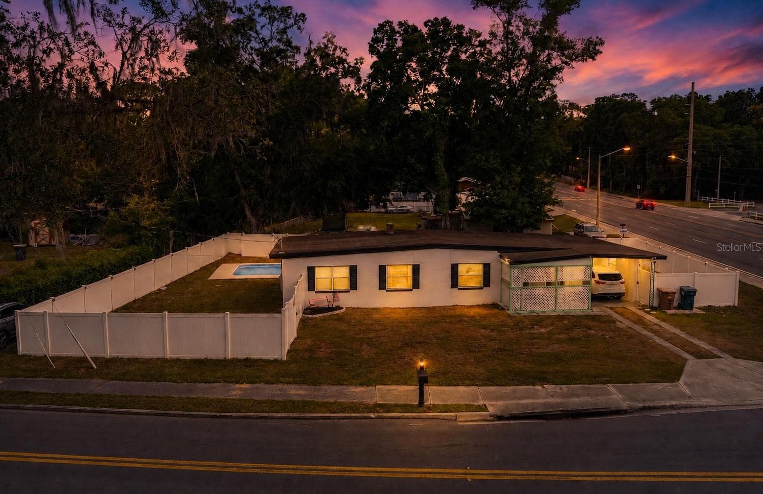 Virtual twilight image - 3523 SE 6TH ST, OCALA