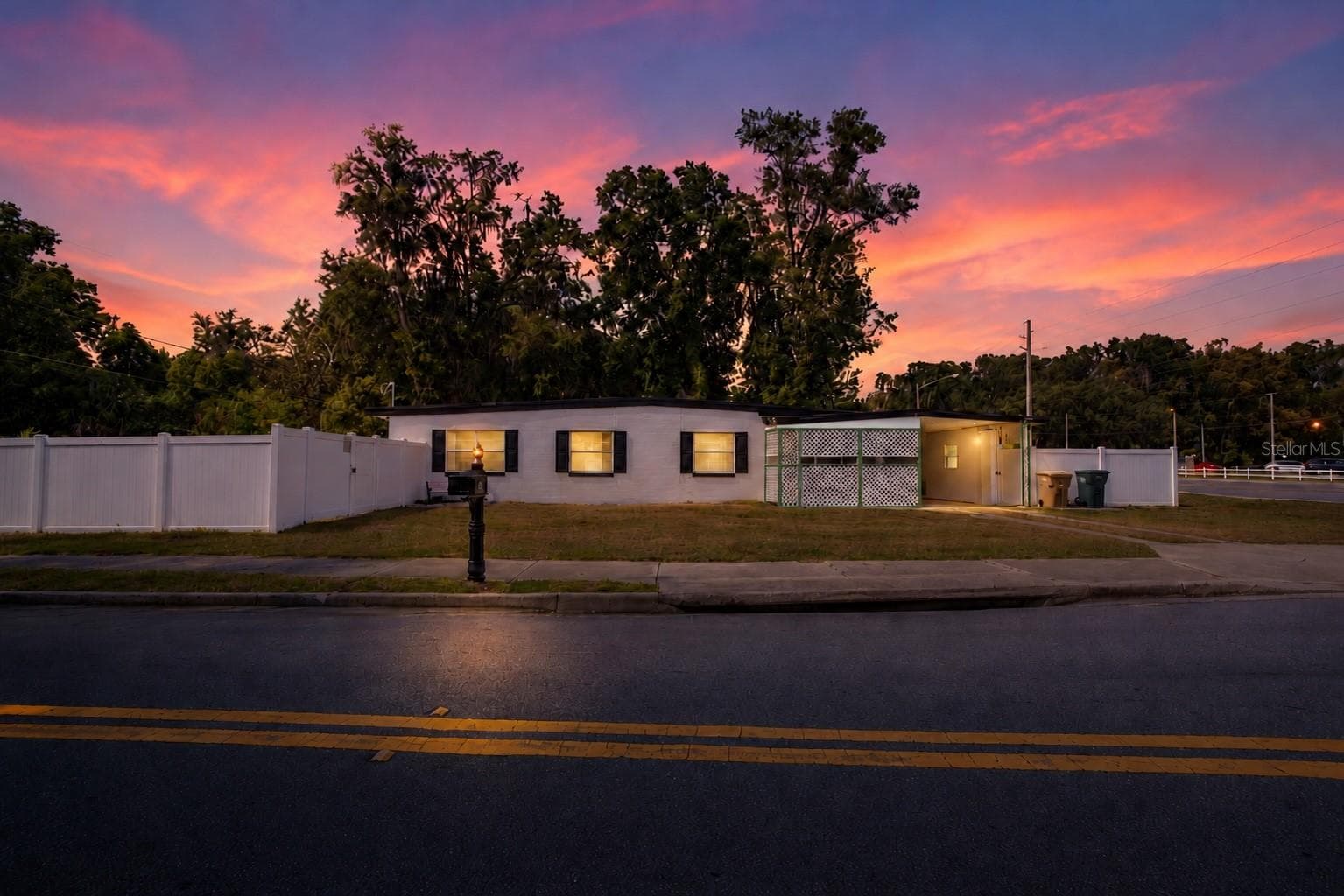 Virtual twilight image - 3523 SE 6TH ST, OCALA