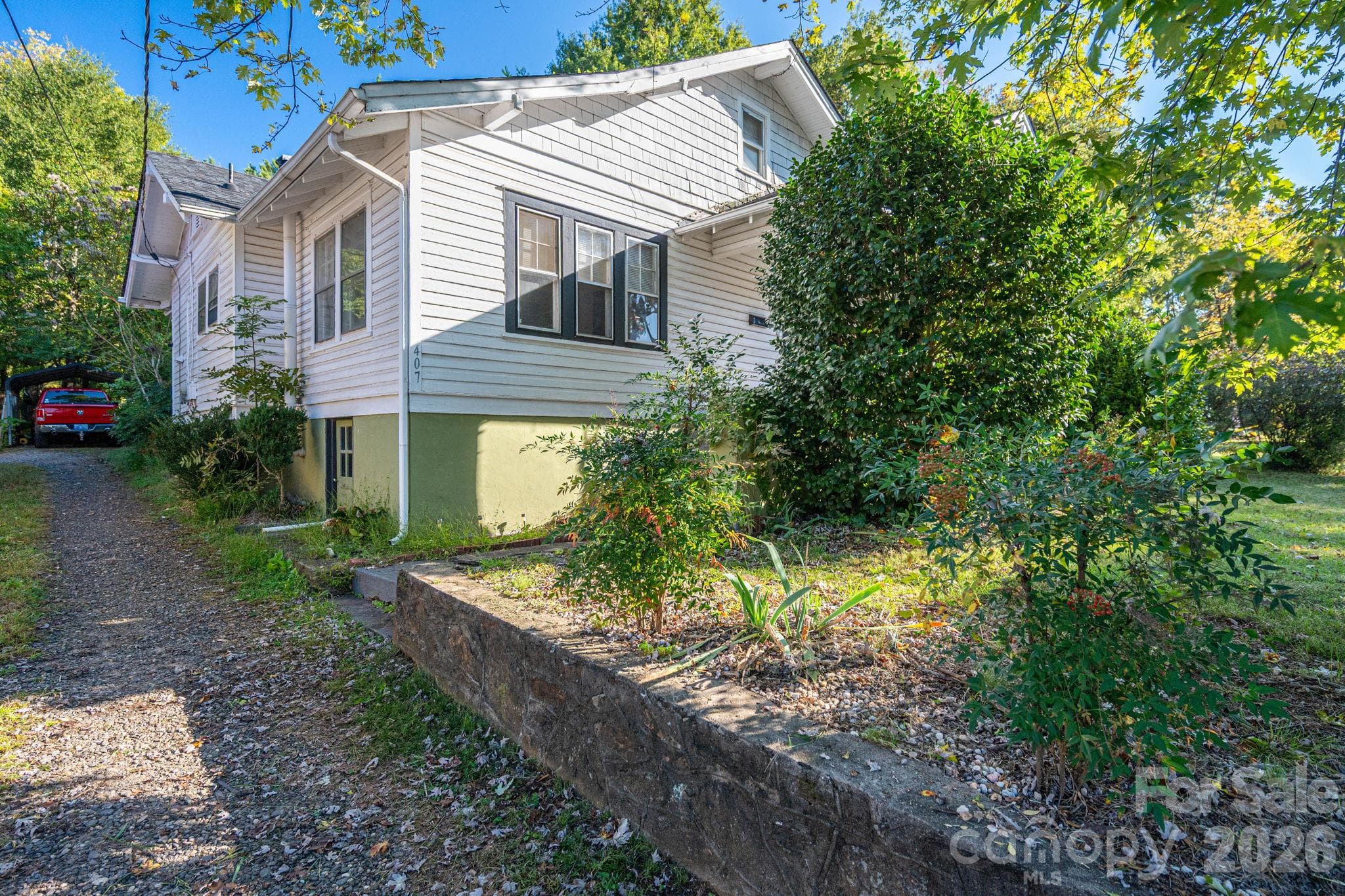 Single Family Residence at 407 3rd Avenue SE, Hickory, photo 16 of 21