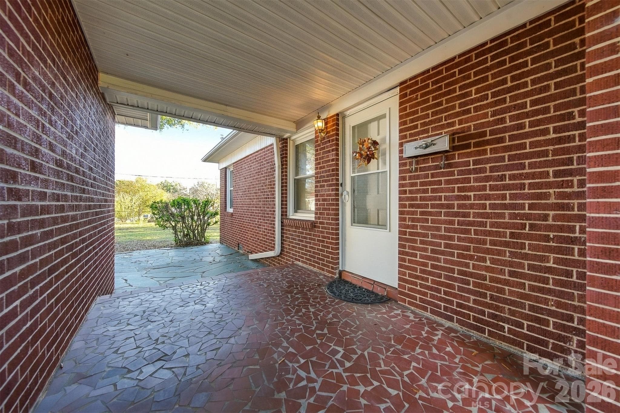 Breezeway - 203 W 21st Street, Newton