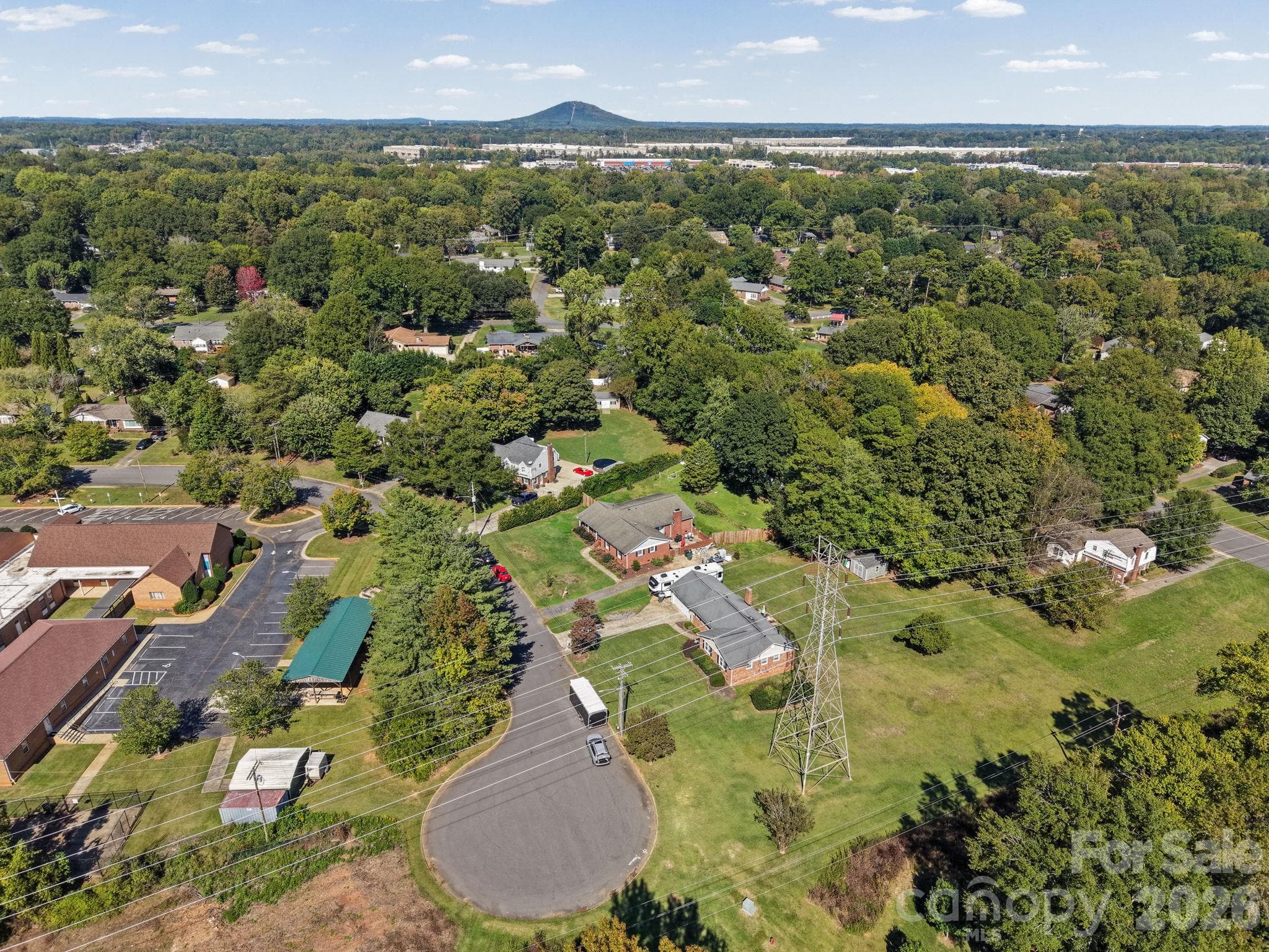 Single Family Residence at 3152 Erskine Drive, Gastonia, photo 6 of 40
