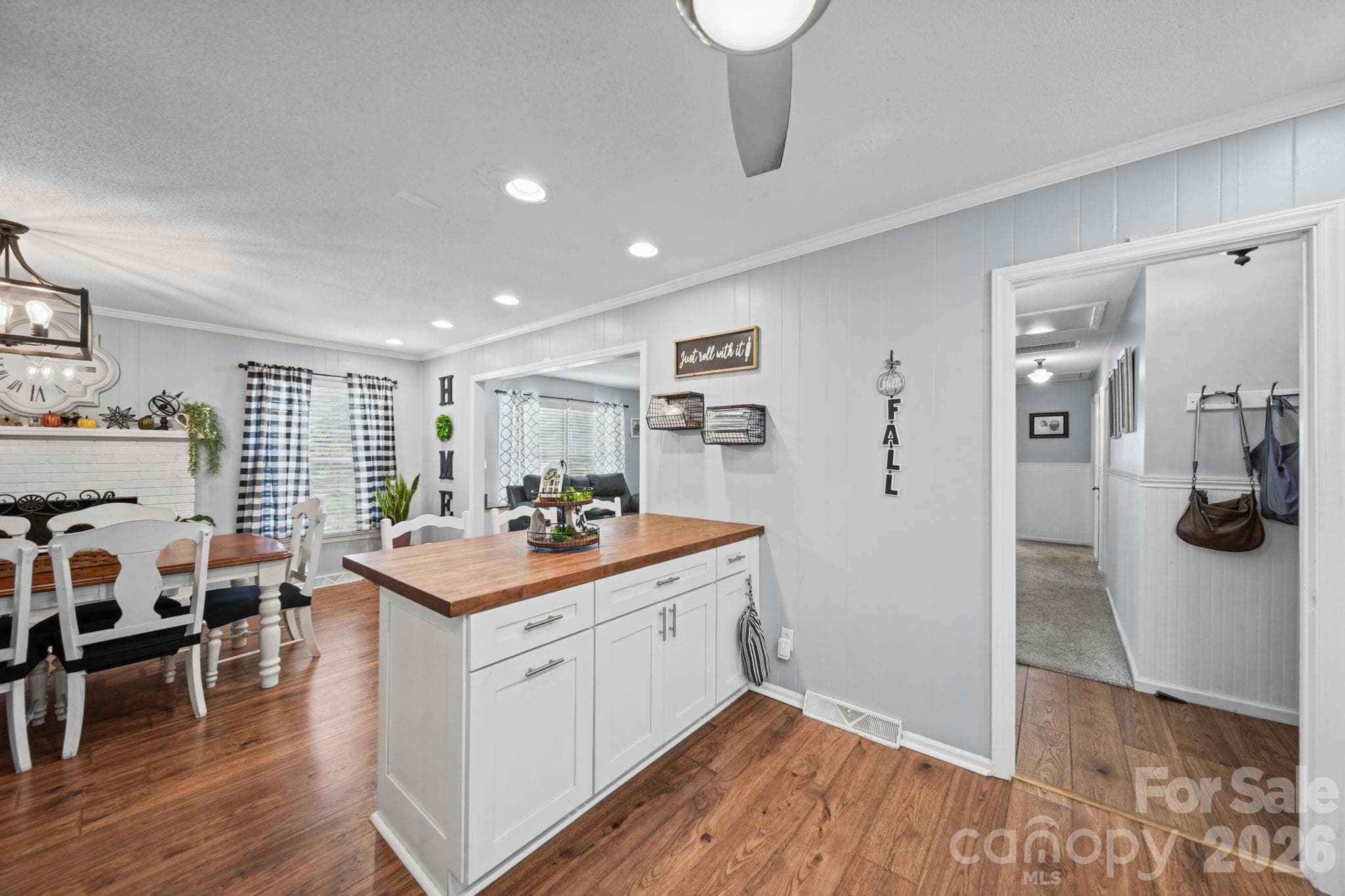 Single Family Residence at 3152 Erskine Drive, Gastonia, photo 22 of 40