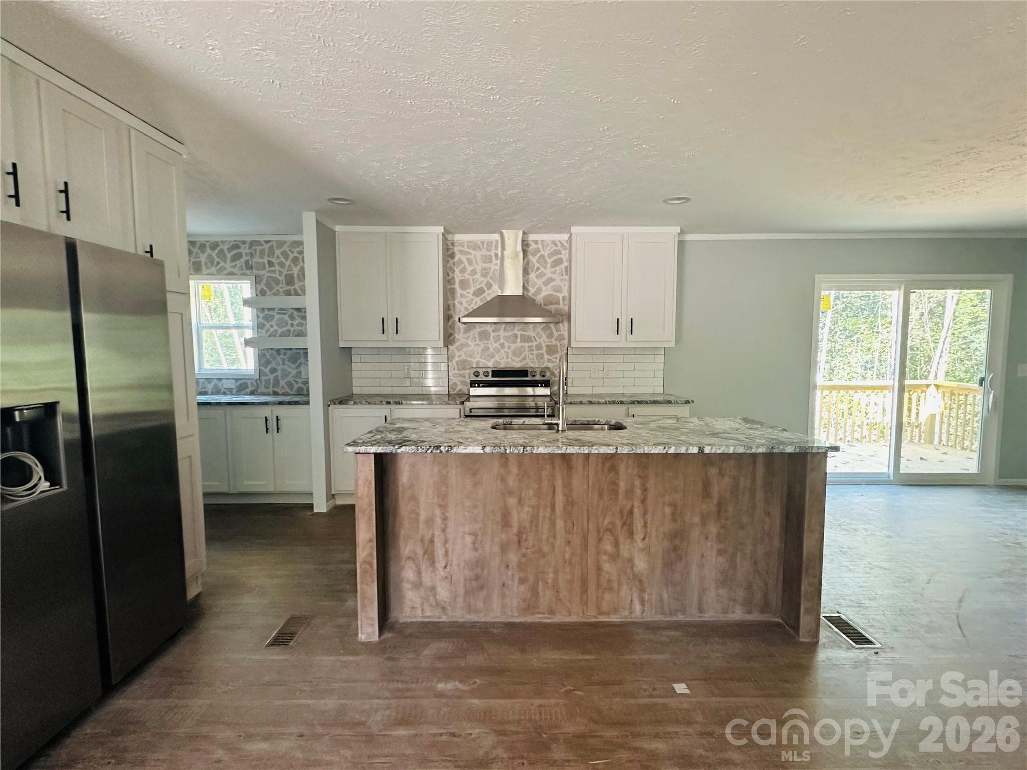 Single Family Residence at 514 Summerow Road, Stanley, photo 3 of 10