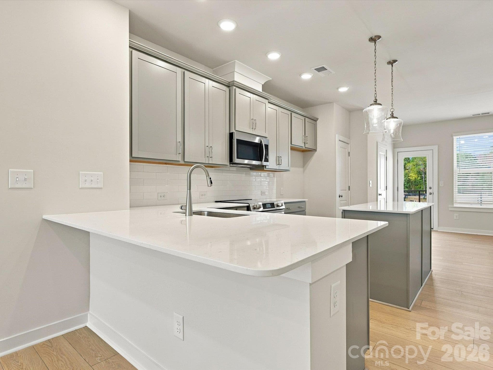 Townhouse at 3956 Craig Avenue, Charlotte, photo 6 of 33