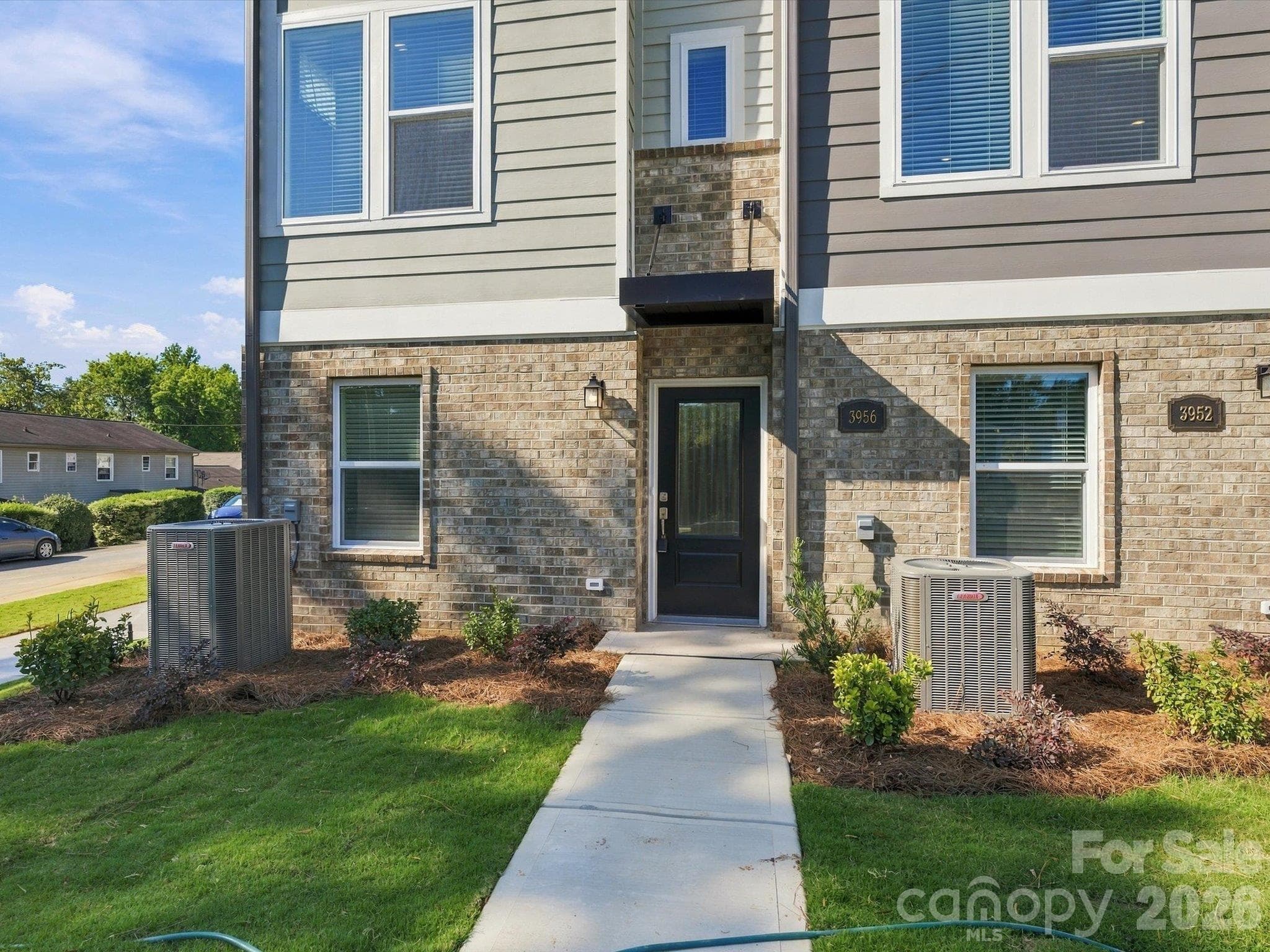Townhouse at 3956 Craig Avenue, Charlotte, photo 29 of 33