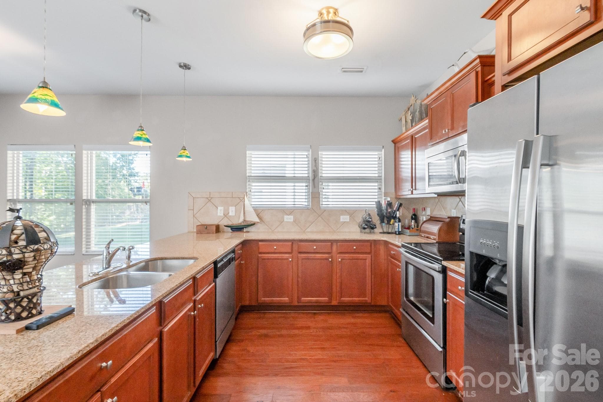Single Family Residence at 25502 Seagull Drive, Lancaster, photo 16 of 44