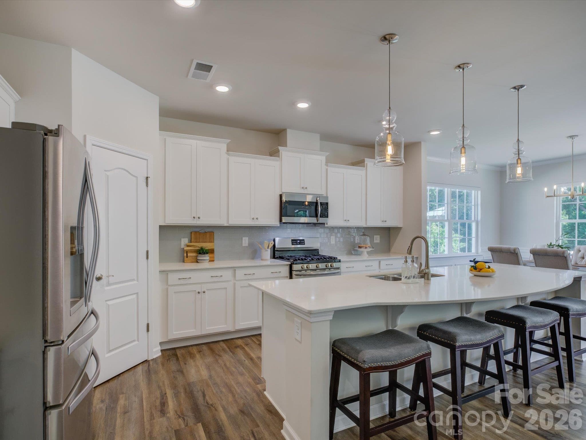 Single Family Residence at 12537 Belmont Mansion Drive, Charlotte, photo 4 of 46