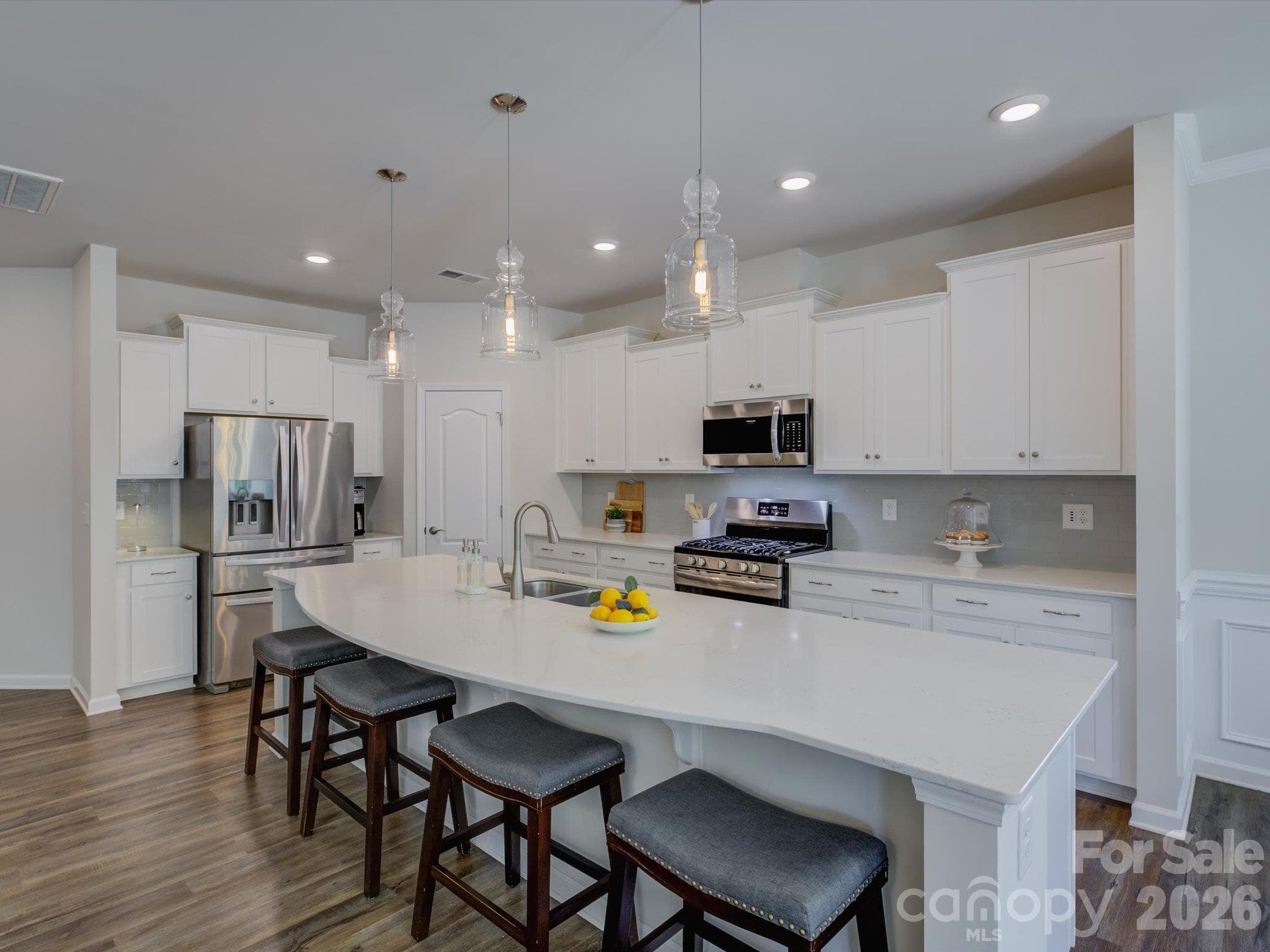 Single Family Residence at 12537 Belmont Mansion Drive, Charlotte, photo 5 of 46