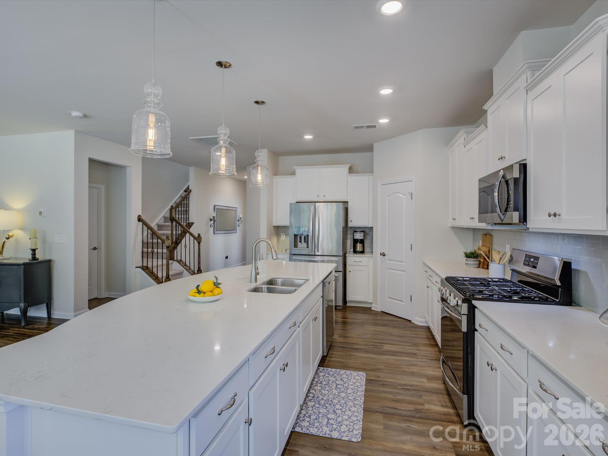 Single Family Residence at 12537 Belmont Mansion Drive, Charlotte, photo 8 of 46