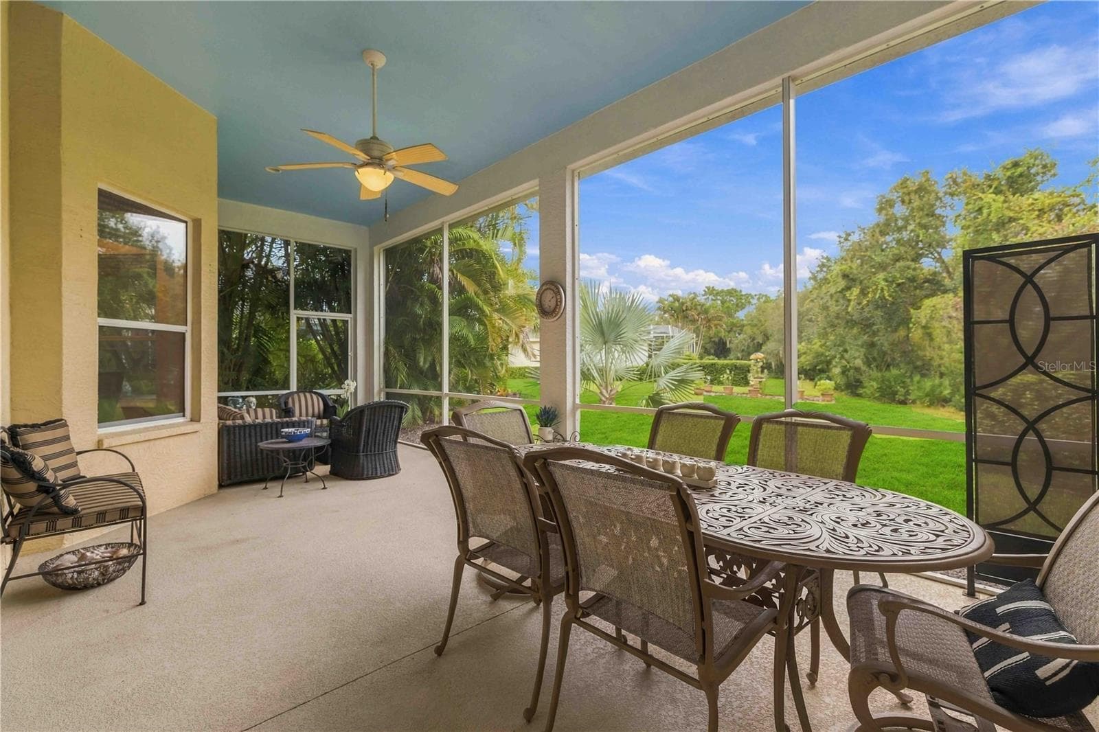 Single Family Residence at 7907 ASHLEY CIR, BRADENTON, photo 20 of 65