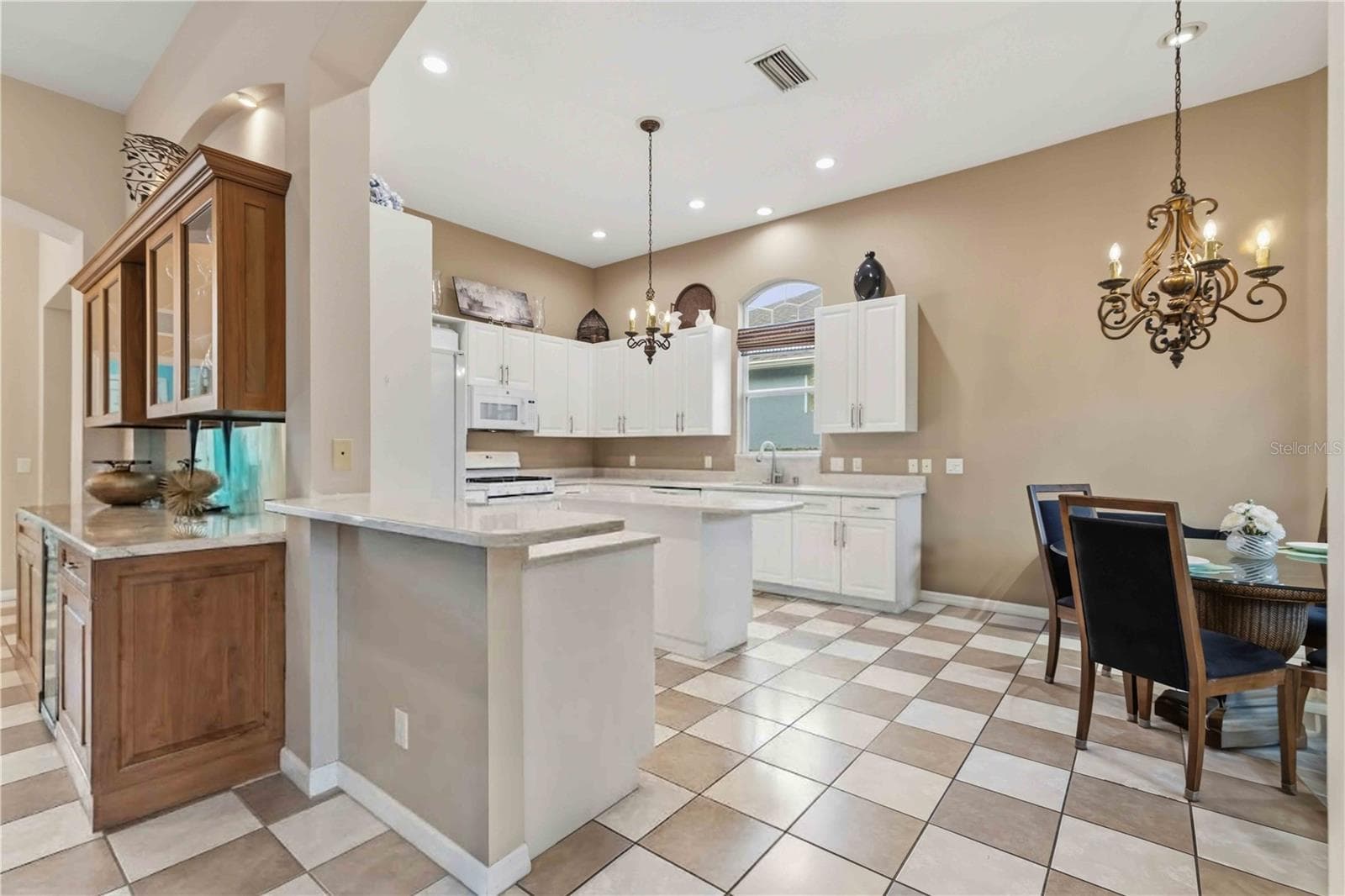 Single Family Residence at 7907 ASHLEY CIR, BRADENTON, photo 26 of 65