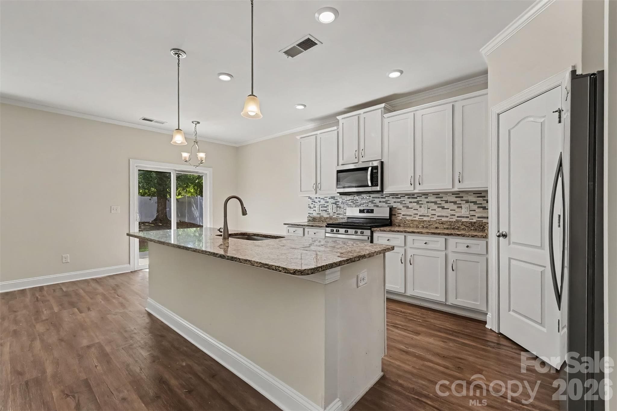 Single Family Residence at 1109 Pecan Ridge Road, Fort Mill, photo 15 of 45
