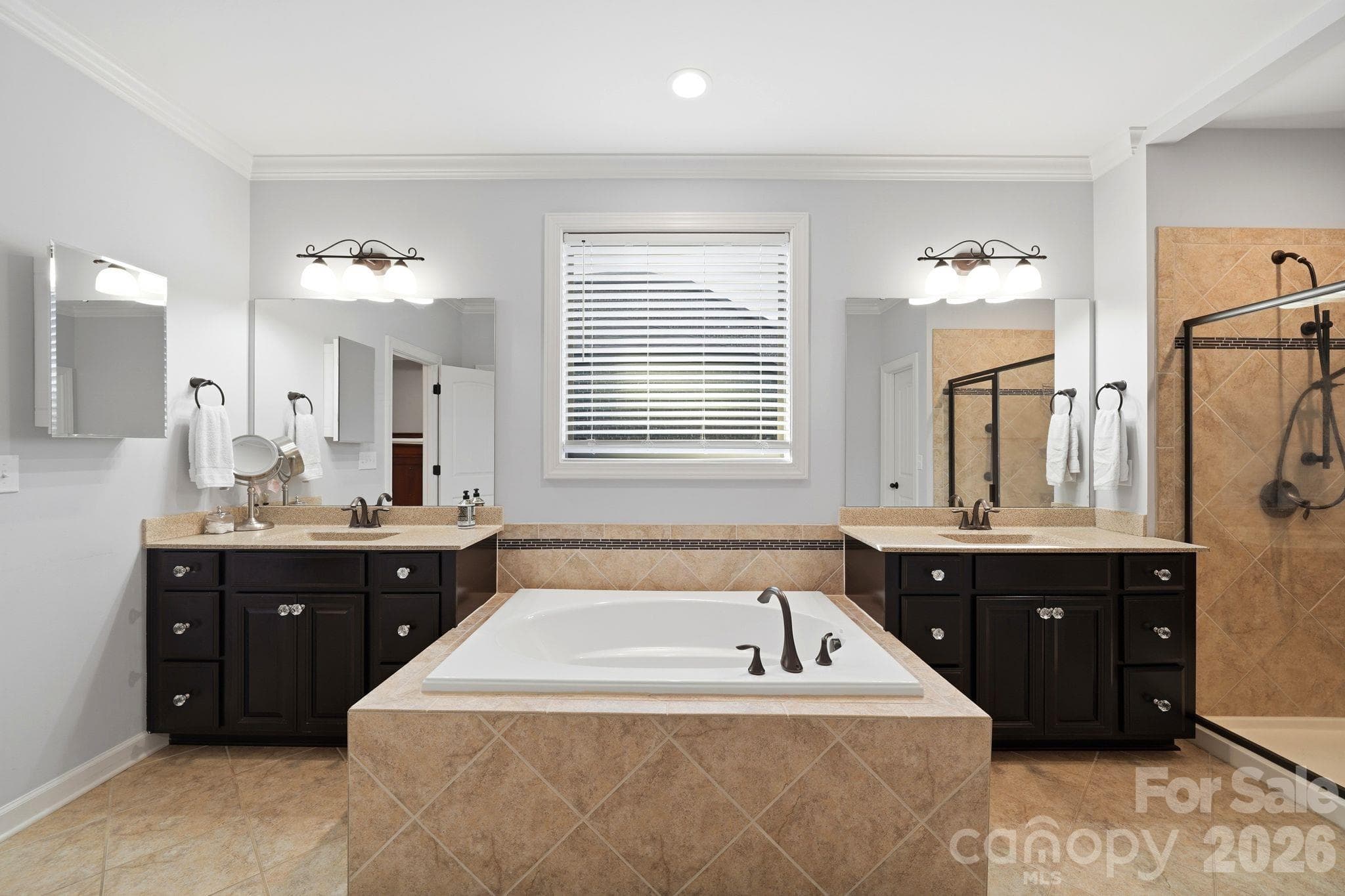 Single Family Residence at 7810 Sand Trap Lane, Stanley, photo 21 of 44