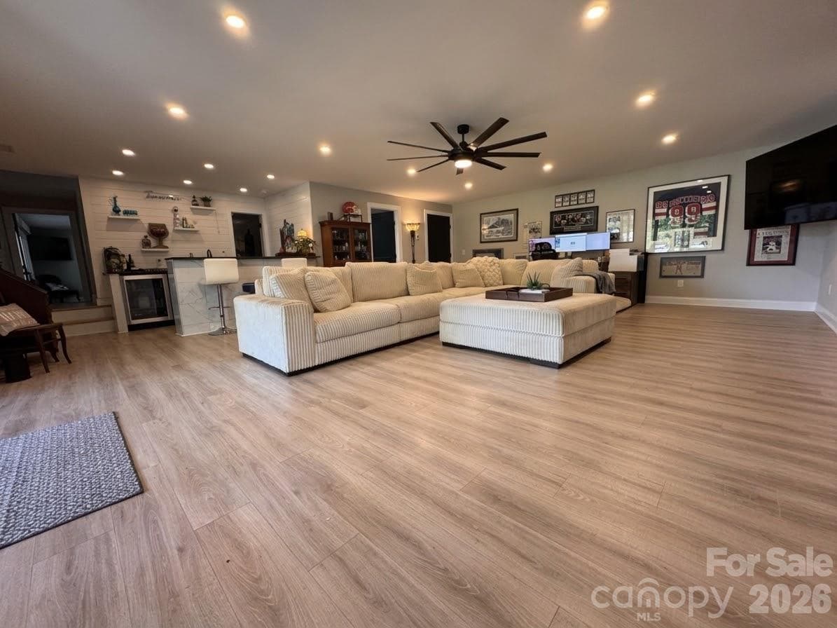 Single Family Residence at 15800 Henry Lane, Huntersville, photo 19 of 48