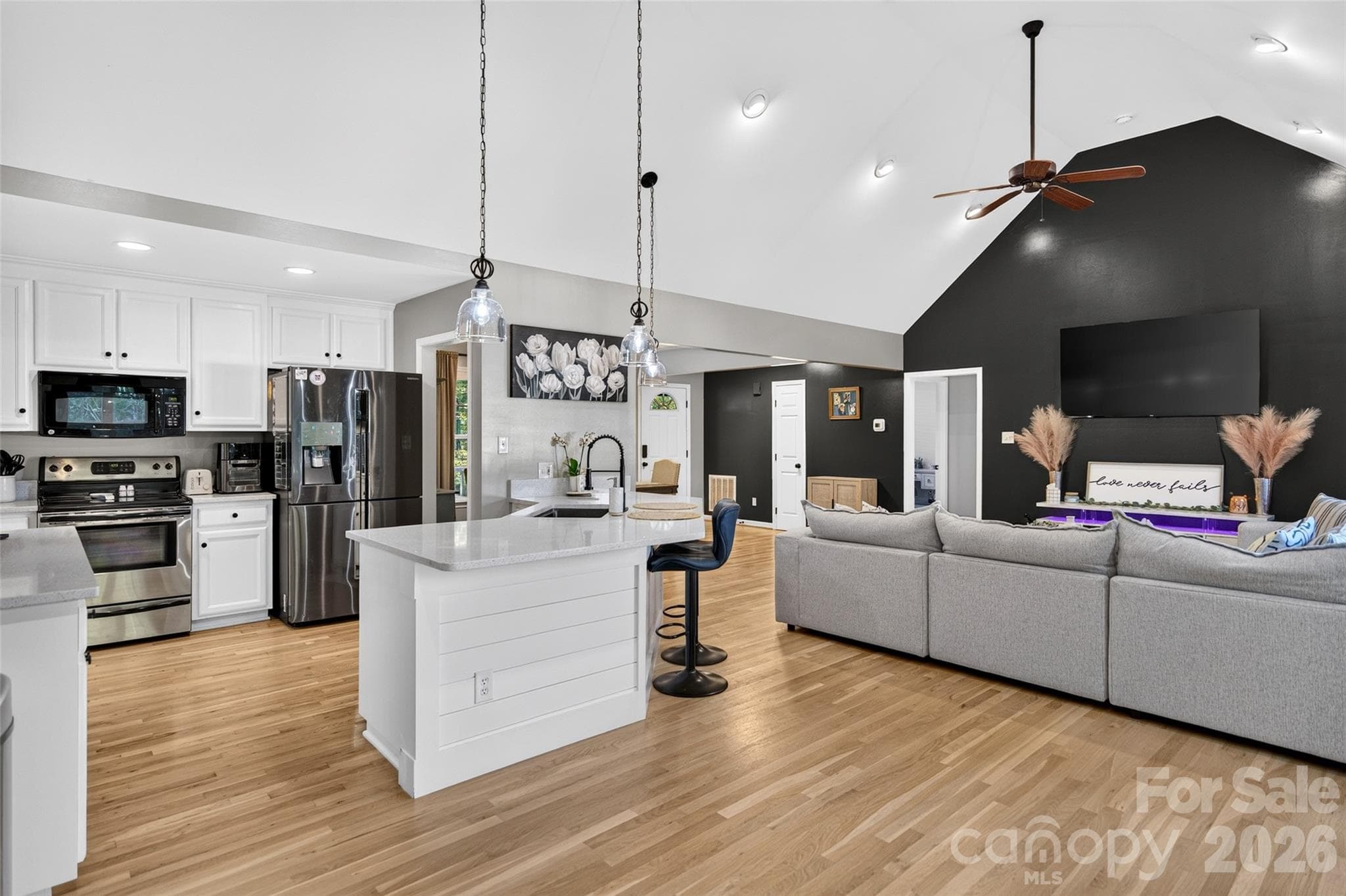 Single Family Residence at 125 Round Tuit Lane, Mt Ulla, photo 15 of 40